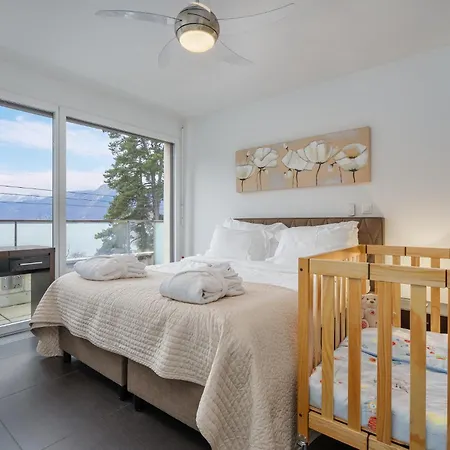 View And - Swiss Apartman