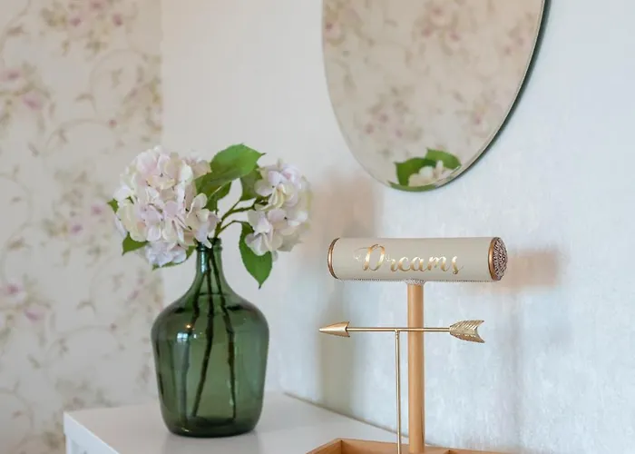 View And - Swiss * Монтрё