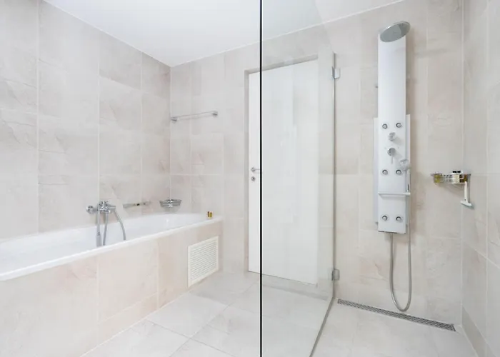 View And - Swiss Монтрё