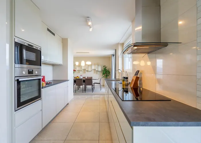 View And - Swiss Appartement *